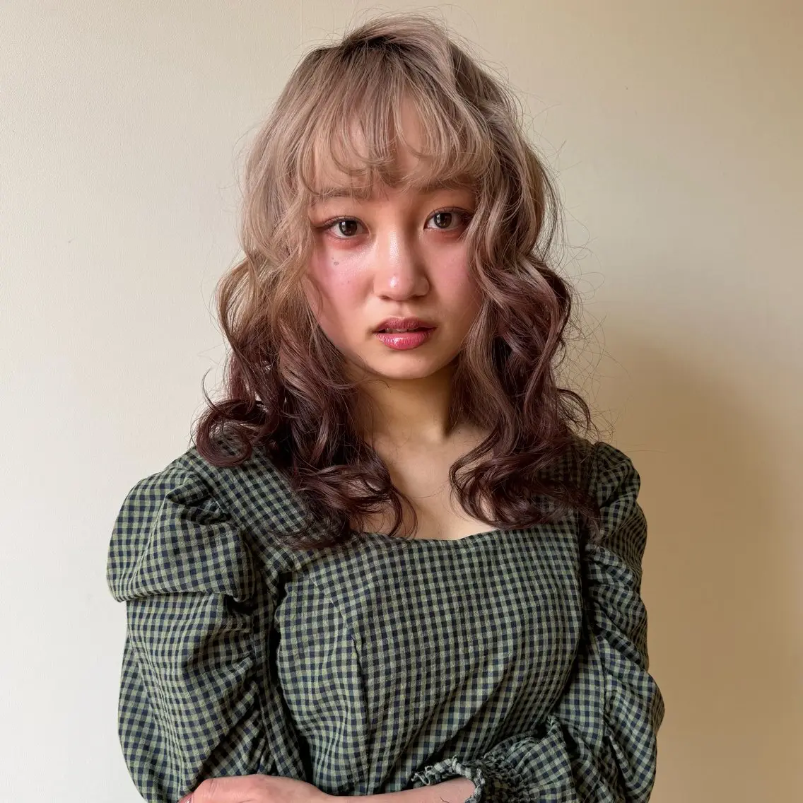 セミロング カラー ヘアカラー 柔らかいbeige ¦韓国¦🩰マユ🩰のヘアスタイル