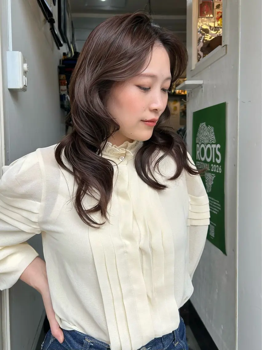 ロング カラー カット ヘアカラー AKO .のヘアスタイル