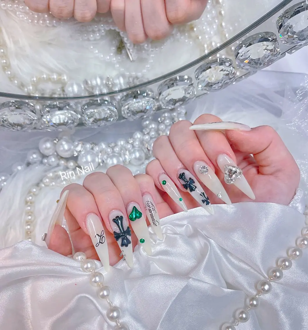 ネイル クリアネイル ドット フットネイル ジェルネイル グリーン ハンドネイル Rin Nail 新大久保店のネイルデザイン