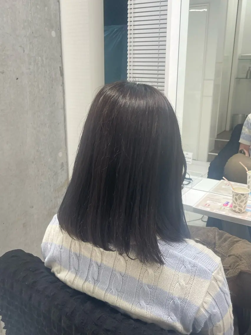 ミディアム カラー グレージュ ラベンダーカラー ラベンダーグレージュ ラベンダーグレー yuzuna ハイトーン 天神のヘアスタイル