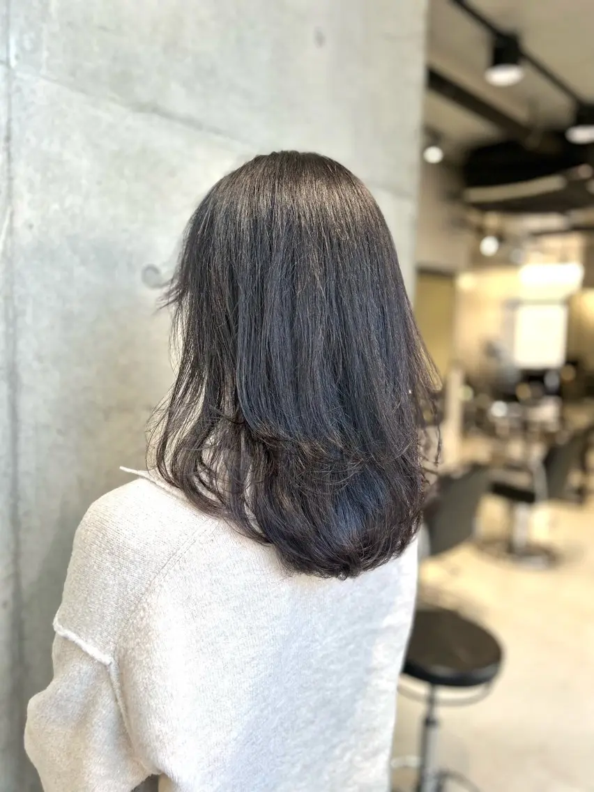 セミロング カラー グレージュ レイヤーカット カット ヘアカラー トリートメント 【銀座】艶髪/上品な カラー特化/涼のヘアスタイル