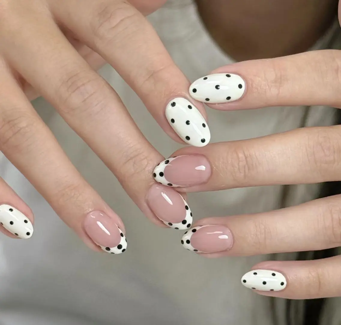ネイル ハンドネイル エリ🫧 nail池袋東口のネイルデザイン