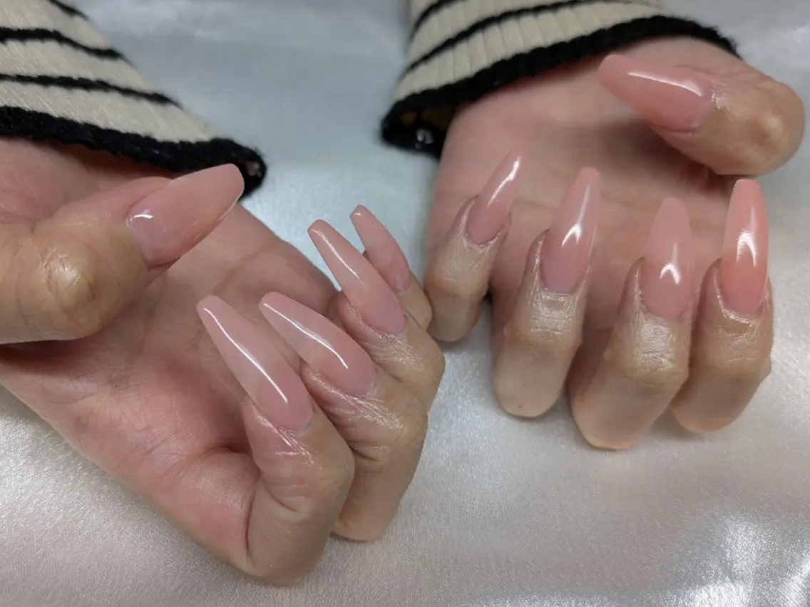 ミディアム ハンドネイル Luna Nail& Eyeblow小野瀬のネイルデザイン