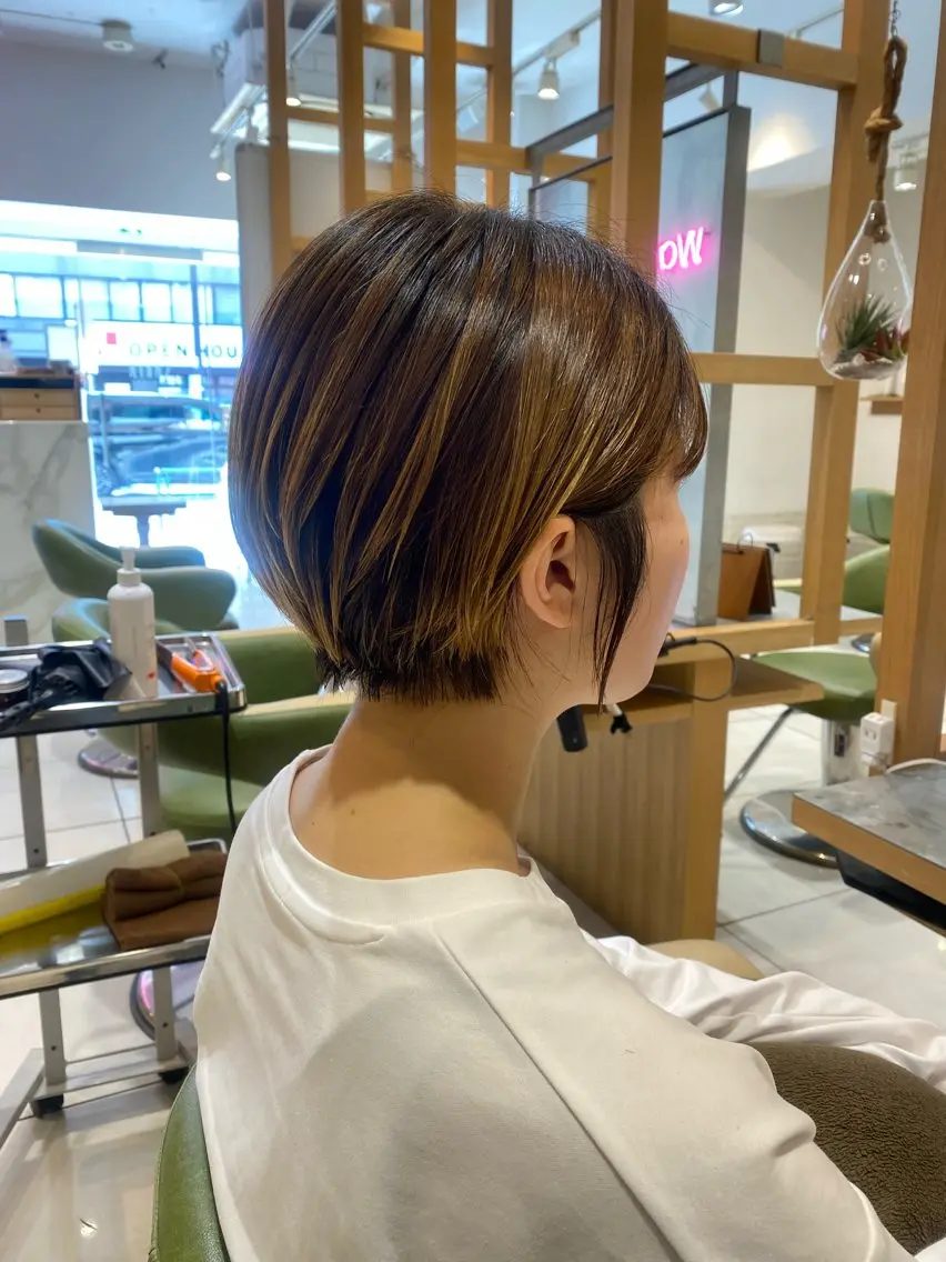 白髪ぼかしハイライト＋カット＋クイックトリートメントの写真