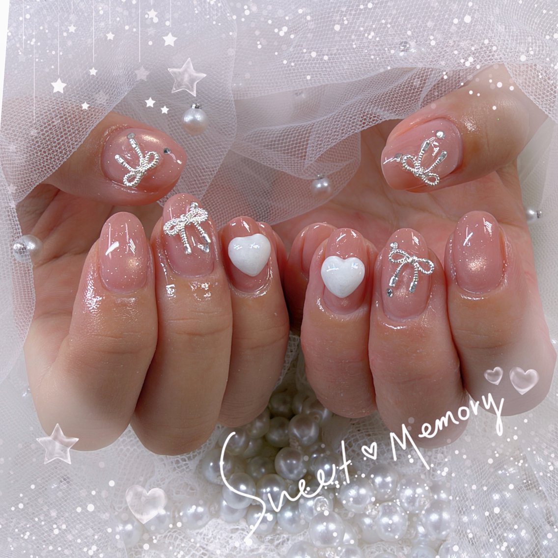 ネイル チークネイル フレンチネイル ガーリー ガラスフレンチ グラデーション ハンドネイル Chill Nailsalonのネイルデザイン