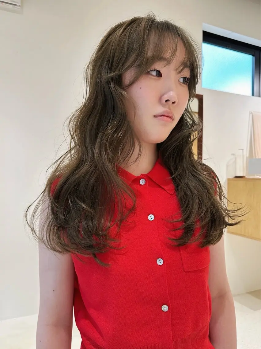 ロング カット パーマ 小木曽 新大のヘアスタイル