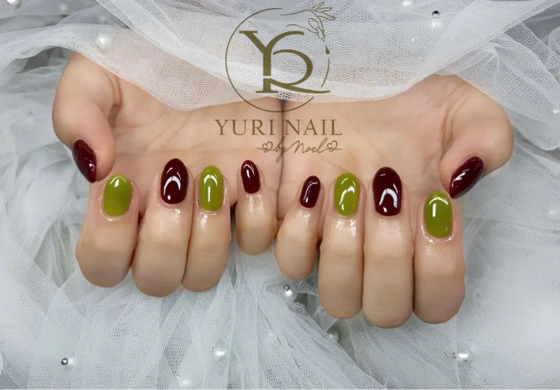 ネイル チークネイル フットネイル グラデーション 韓国ネイル 持ち込み ハンドネイル フットネイル ハンドケア YURI Nail NARITAのネイルデザイン