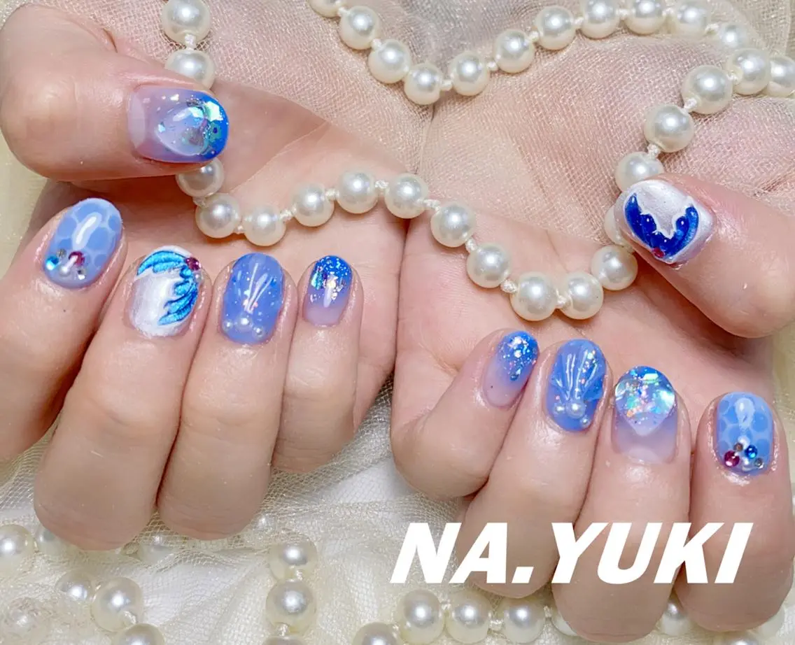 ネイル 🌷 Mooning 🌷のネイルデザイン