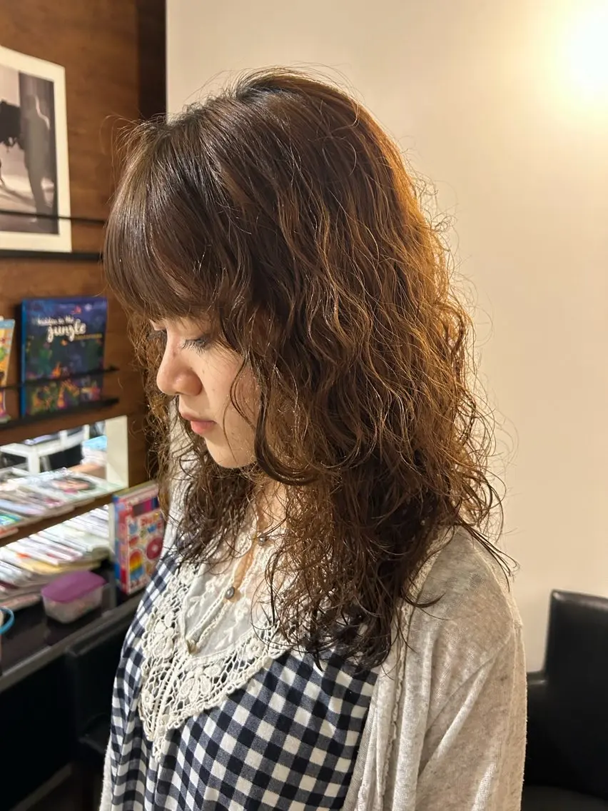 セミロング NanaKo 表参道 レイヤー/ハッシュのヘアスタイル