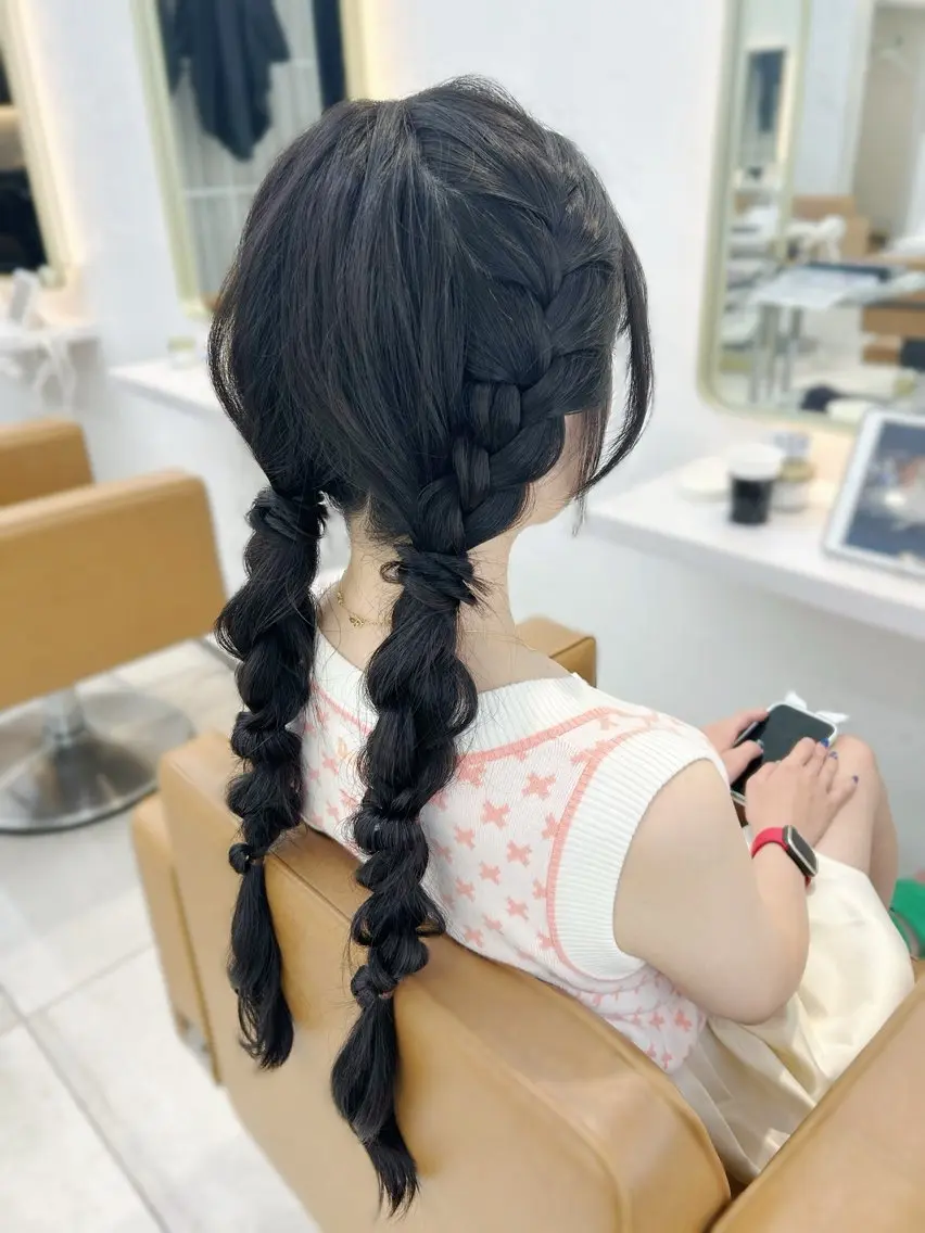 【土日祝午前限定❕】ゆるふわヘアアレンジ🎀🐾の写真