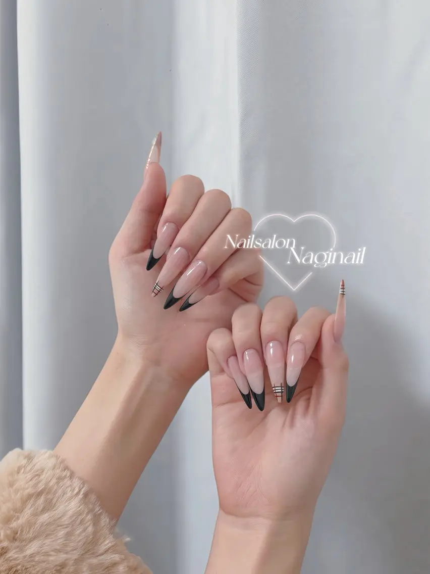 ネイル フレンチネイル 韓国ネイル ロングネイル シンプルネイル ワンホンネイル ハンドネイル nagi nailのネイルデザイン