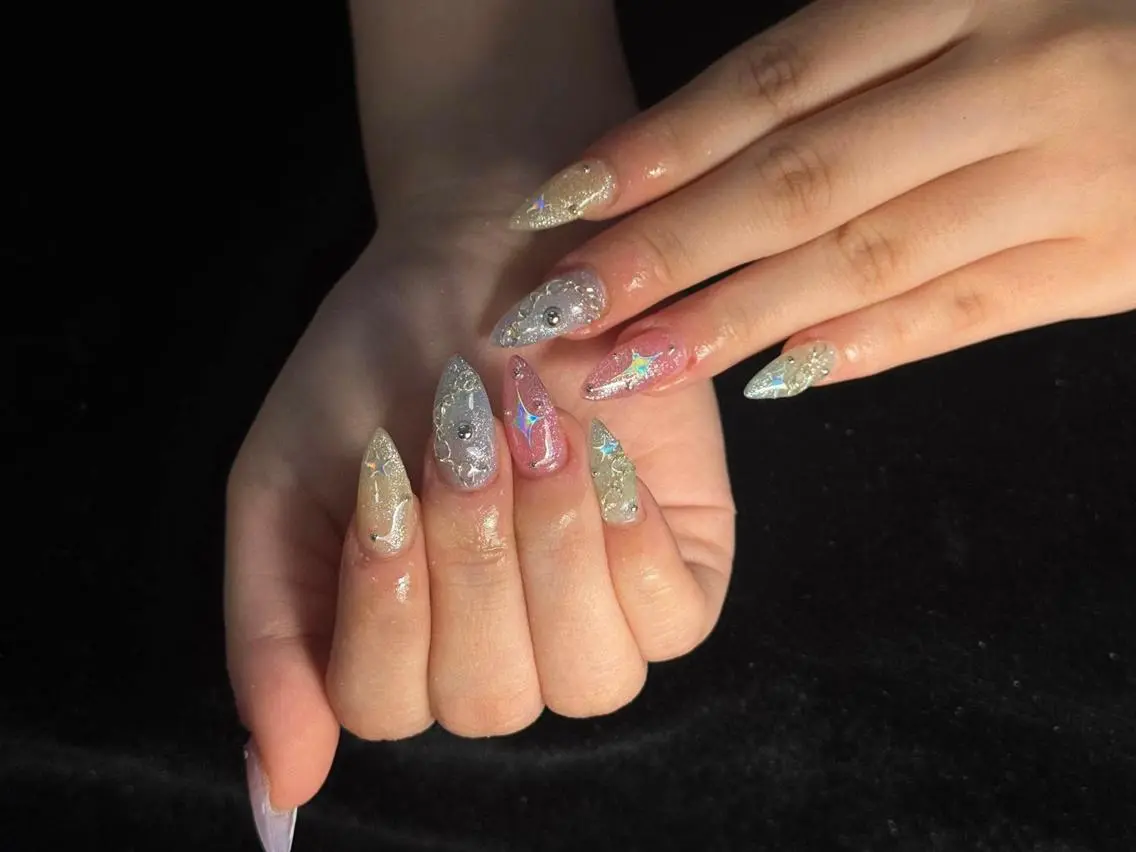 ネイル アートネイル チークネイル ドット フットネイル フレンチネイル Mika Nails 心斎橋のネイルデザイン