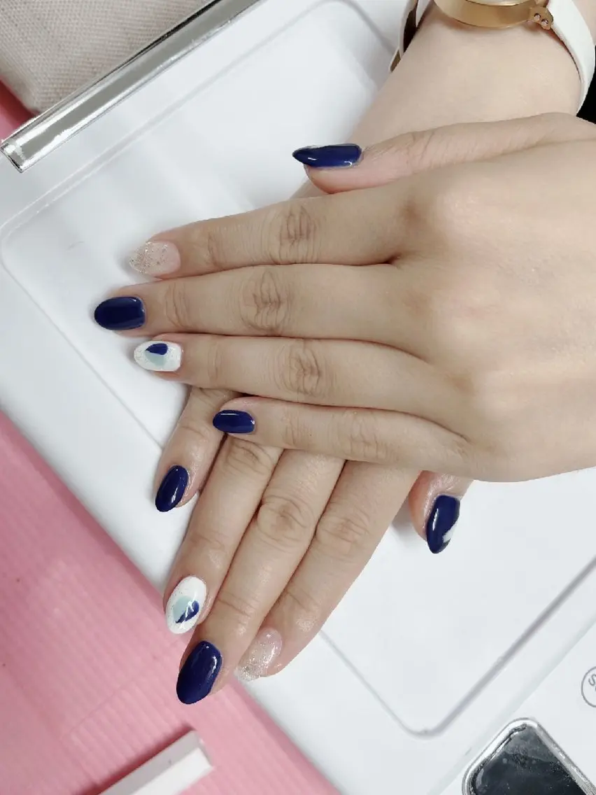ネイル ENsalon AKIRAのネイルデザイン