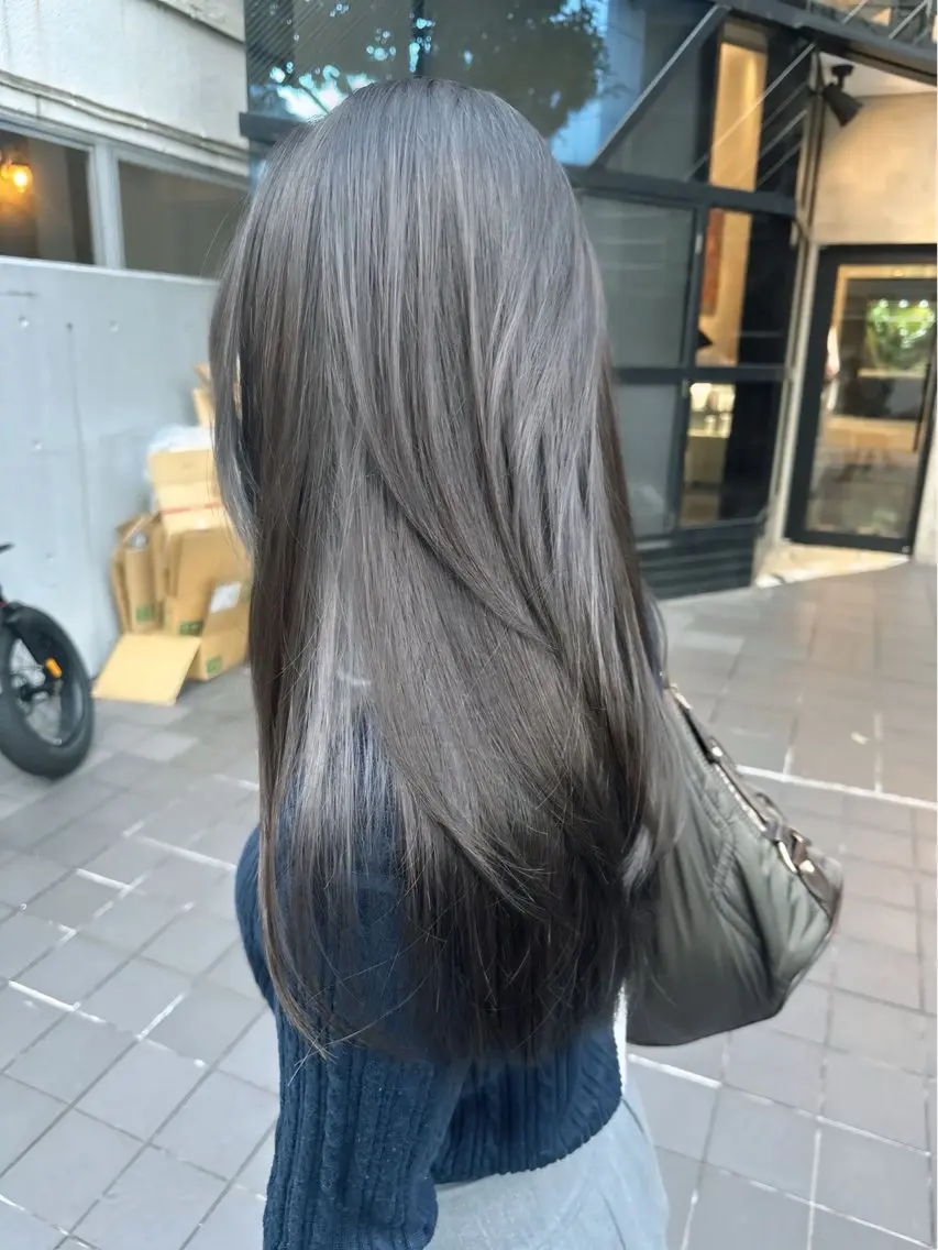 ロング カラー カット ヘアカラー トリートメント 爆美女製造機 レイヤーのプロのヘアスタイル