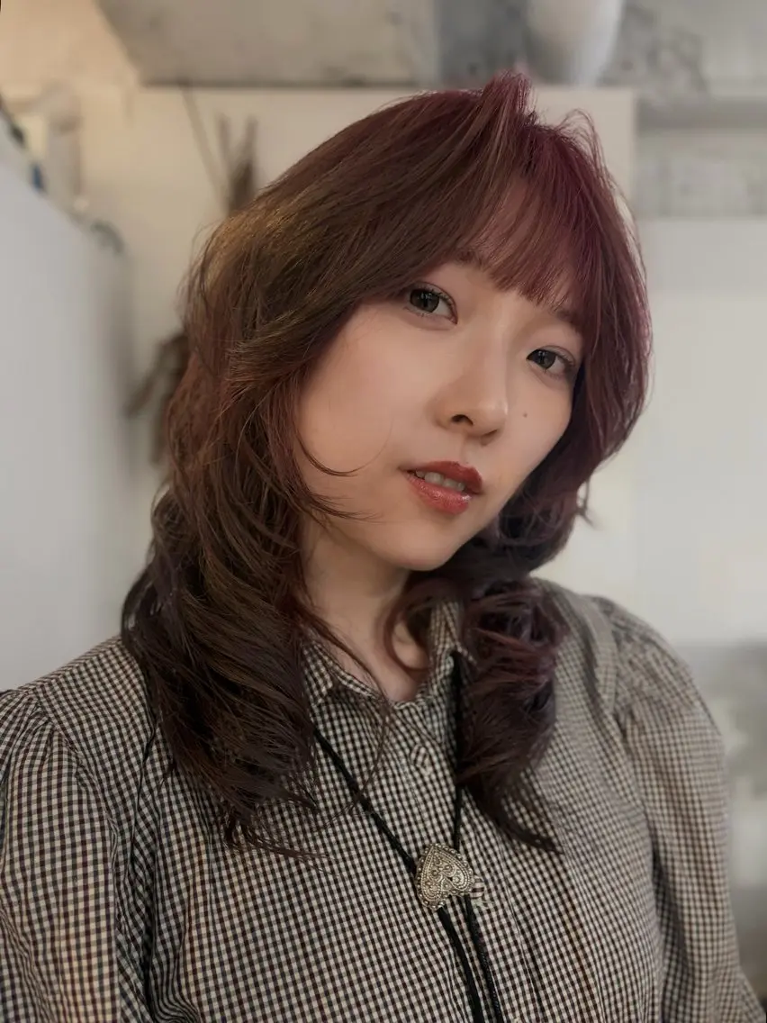 セミロング カラー ベージュカラー ブリーチ 透明感カラー デザインカラー ダブルカラー カット ヘアカラー cana 札幌レイヤースタイルのヘアスタイル