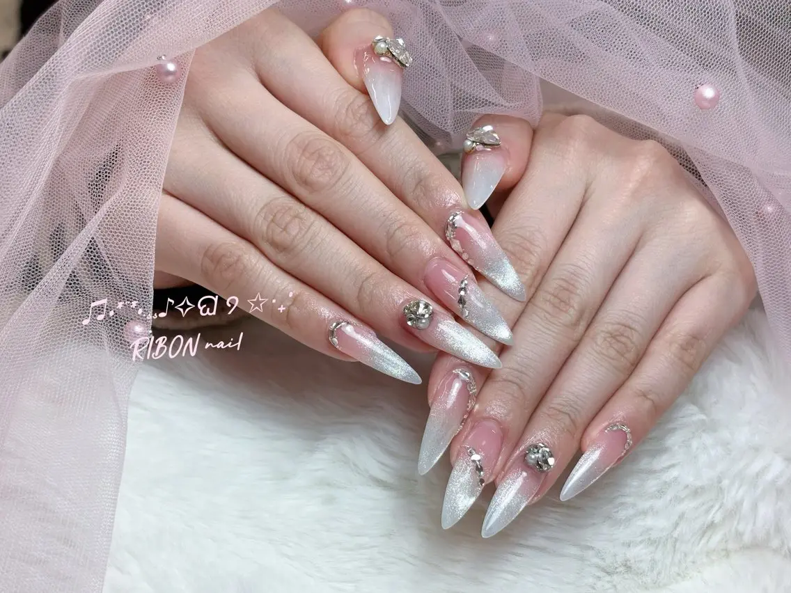 ネイル チークネイル 長さ出し フレンチネイル ジェルネイル グラデーション RIBON nail 高田馬場のネイルデザイン