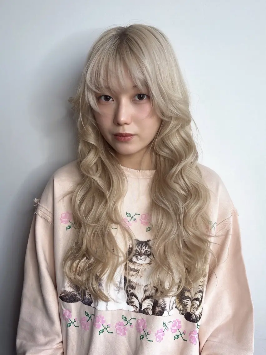 ロング カット ヘアカラー トリートメント 鈴木瑛里/ブロンド ベージュ/男女のヘアスタイル