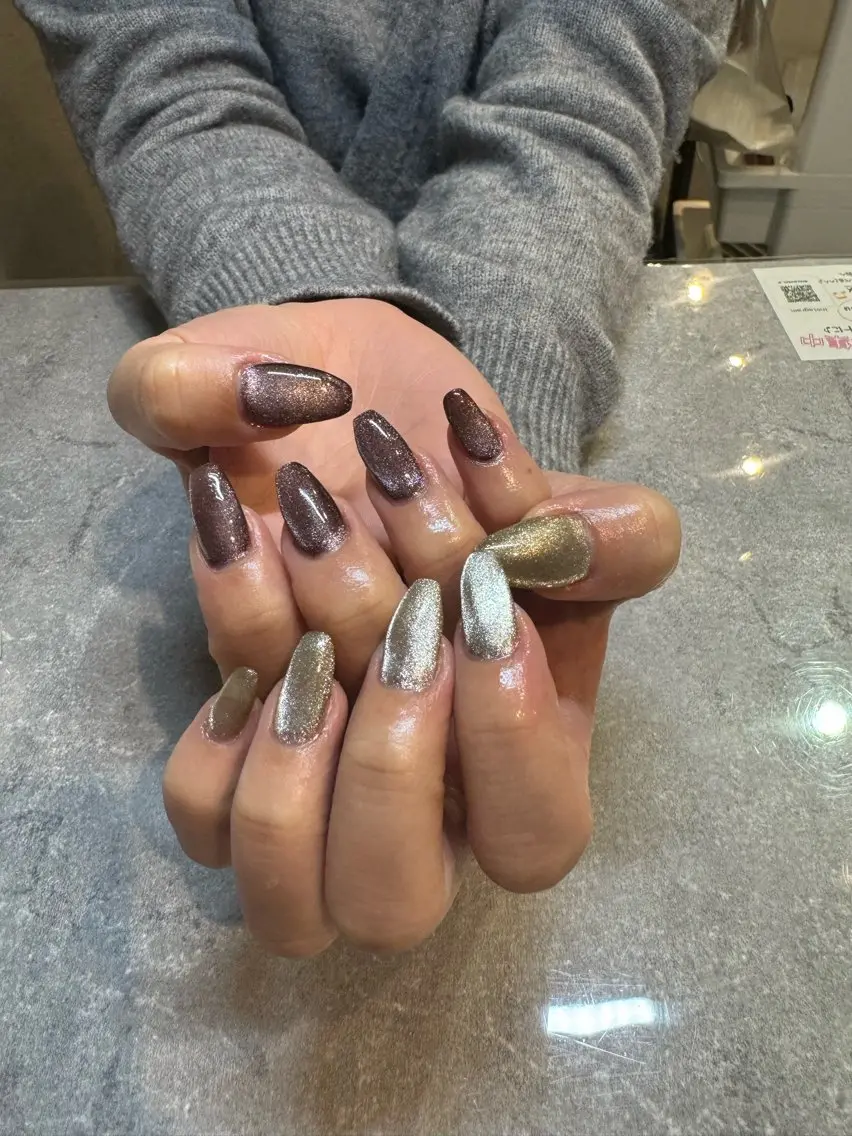 ネイル マグネットネイル Natsumi💎 堺筋本町ネイルサロンのネイルデザイン