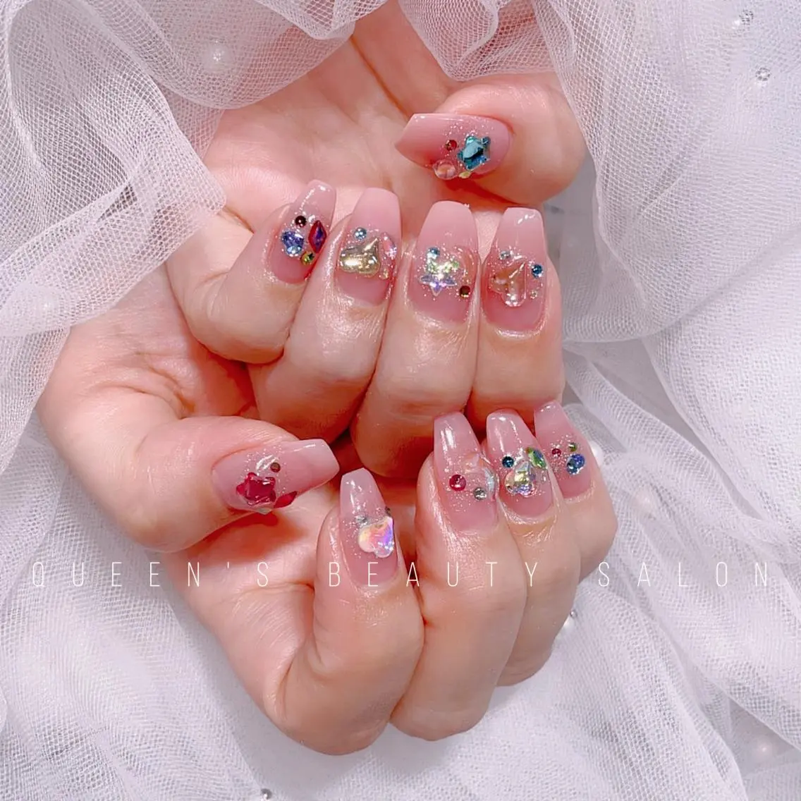 ネイル ハンドネイル Queens マオのネイルデザイン