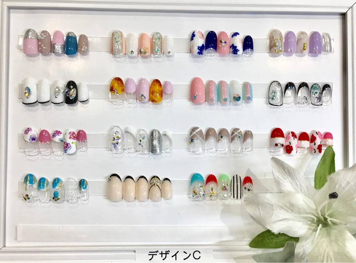 ネイル 持ち込み ストーンネイル 佐藤 まりえのネイルデザイン