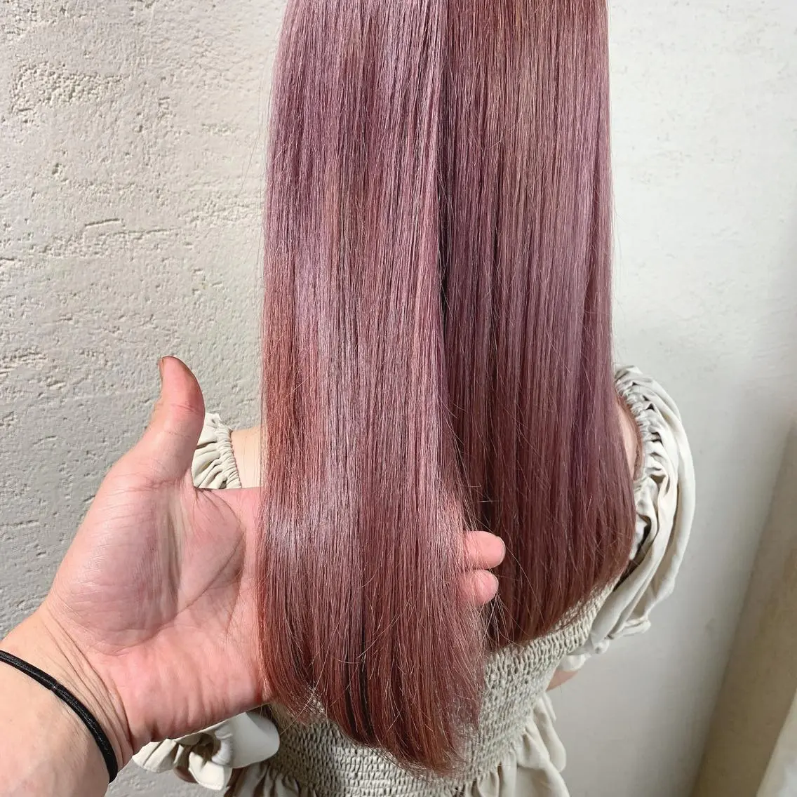 セミロング 新宿メンズパーマ特化 メンズバレイヤージュのヘアスタイル