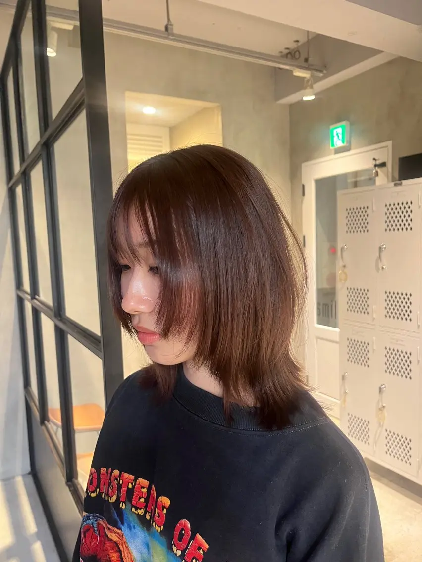 ミディアム ミディアムレイヤー レイヤーカット カット ちせ/ 透明感カラー /elima調布のヘアスタイル