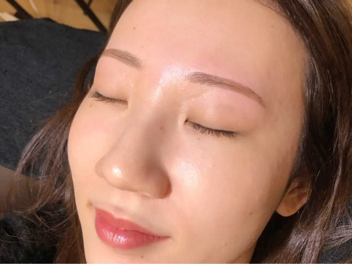 アイブロウ 眉毛ワックス脱毛 ワックス脱毛 眉カット Luna🌷 Hanaのマツエク・マツパデザイン