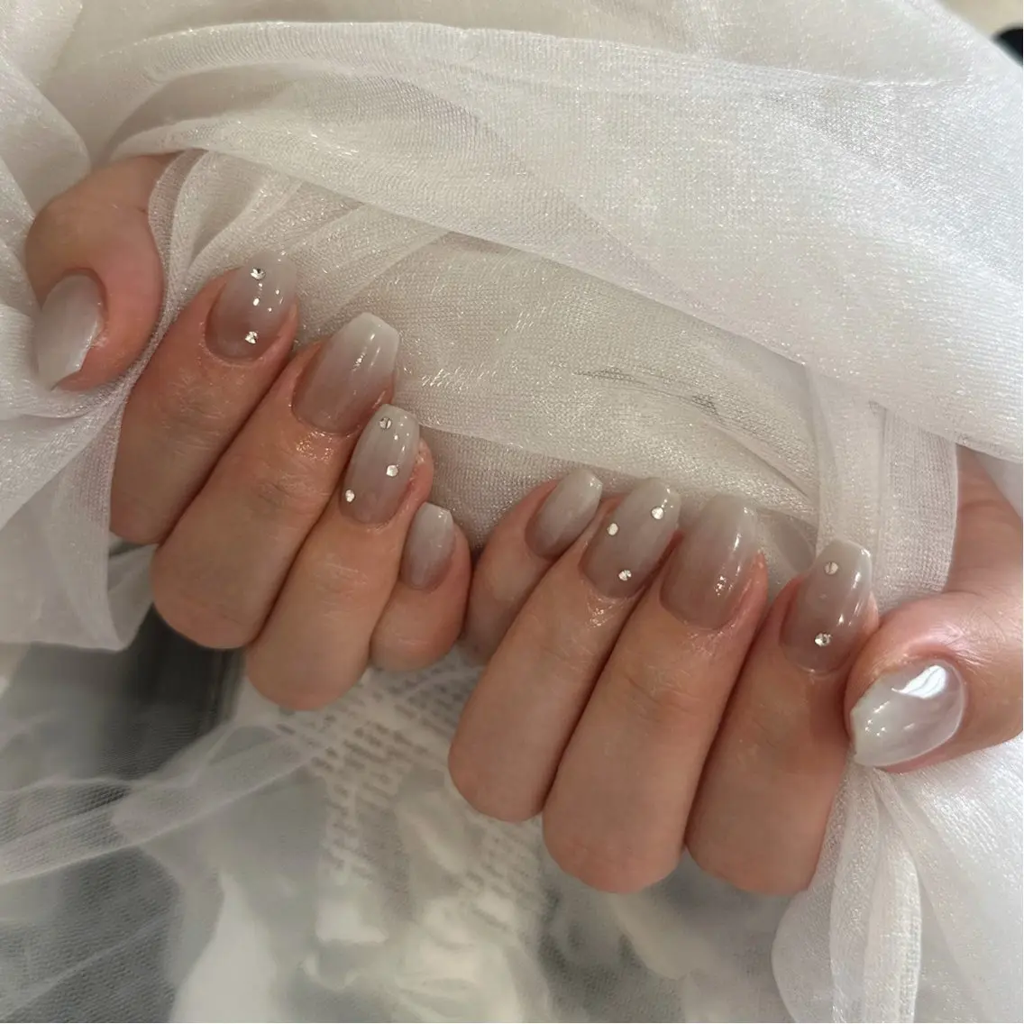 ネイル ハンドネイル ハンドケア sara : salon ELVIのネイルデザイン