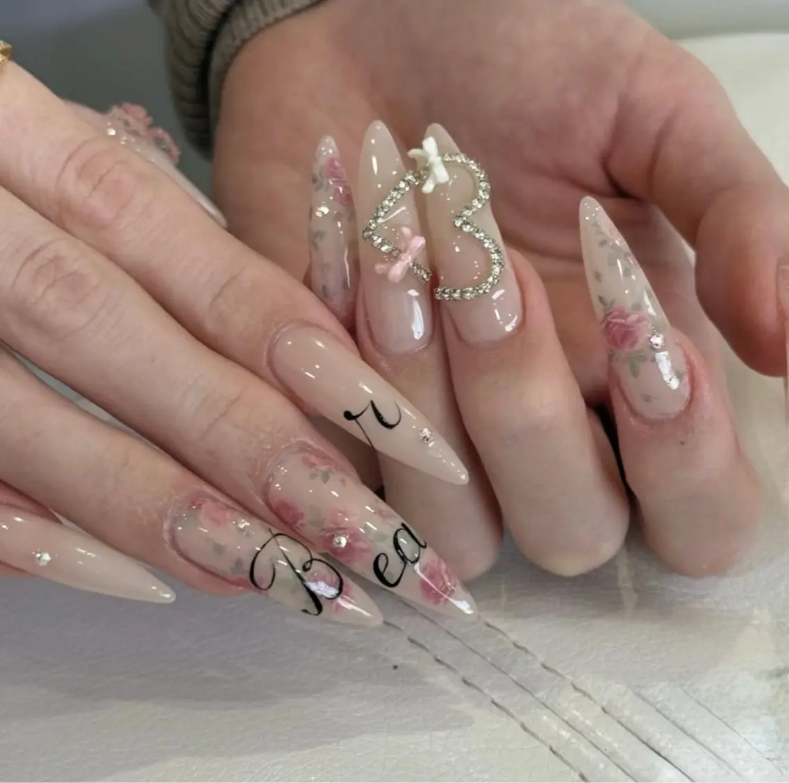 ネイル 韓国ネイル ニュアンスネイル シンプルネイル ワンホンネイル Nihonthy Nail 新宿のネイルデザイン