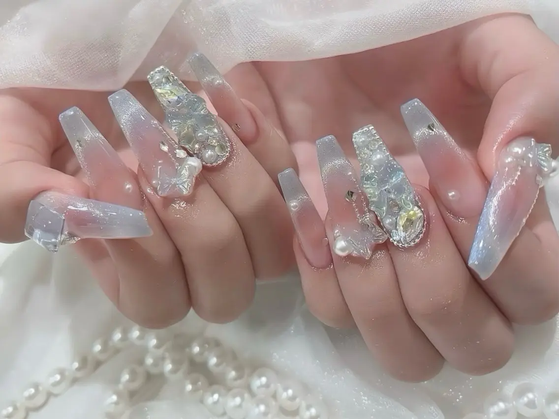 ネイル フットネイル ジェルネイル 韓国ネイル マグネットネイル 持ち込み ハンドネイル Huyn Nail Shinjyukuのネイルデザイン