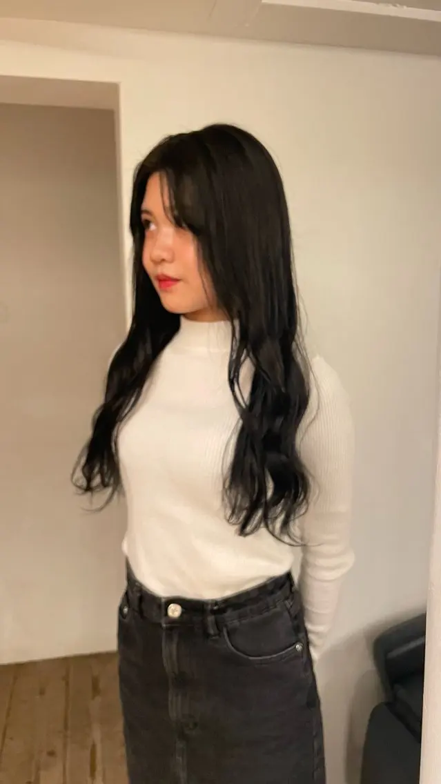 ミディアム カラー 黒髪 ブルーカラー ブルーブラック 透明感カラー 原宿/ケパーマ 🧺ユウマのヘアスタイル