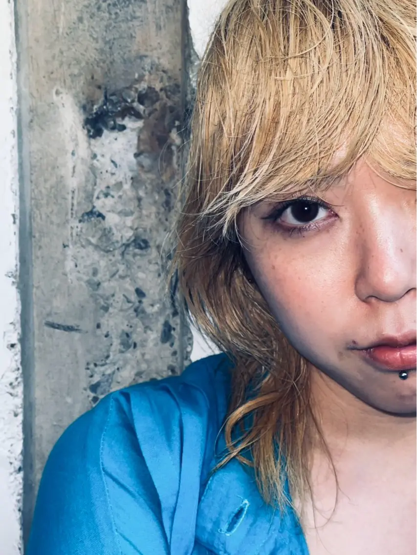 ミディアム タケナカ アイリのヘアスタイル