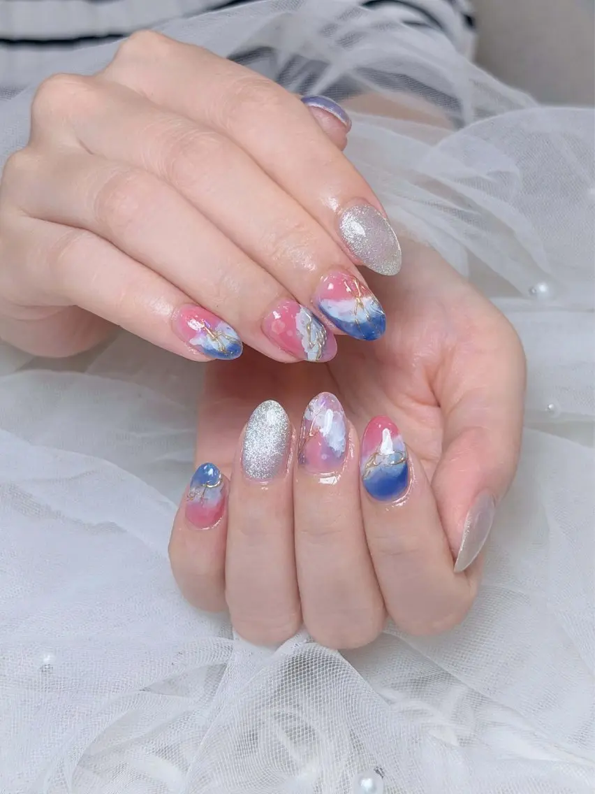 ネイル チークネイル ドット フレンチネイル グラデーション ハート ハンドネイル Julli NailStudioのネイルデザイン