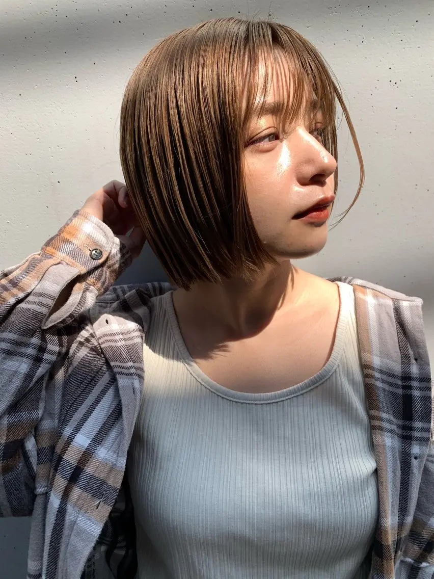 ショート カラー カット ヘアカラー トリートメント leben serikaのヘアスタイル