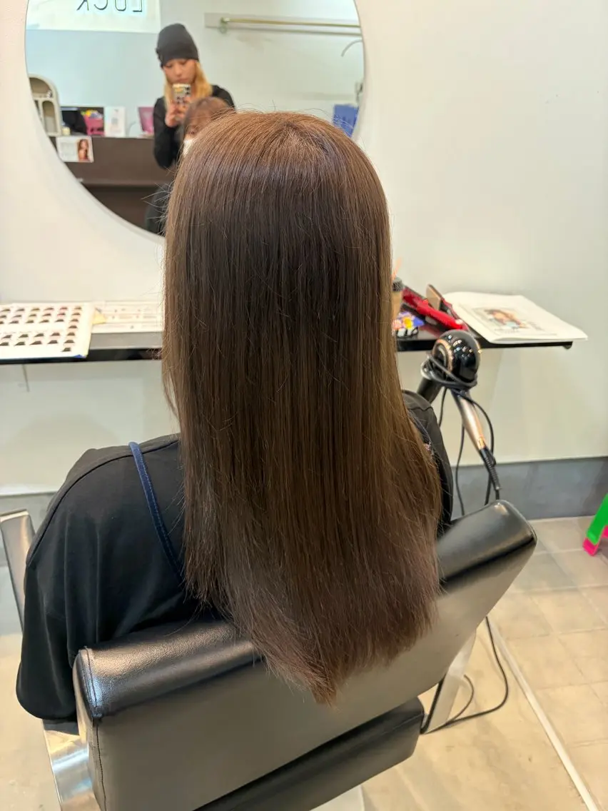 ロング カラー LUCK ユナのヘアスタイル