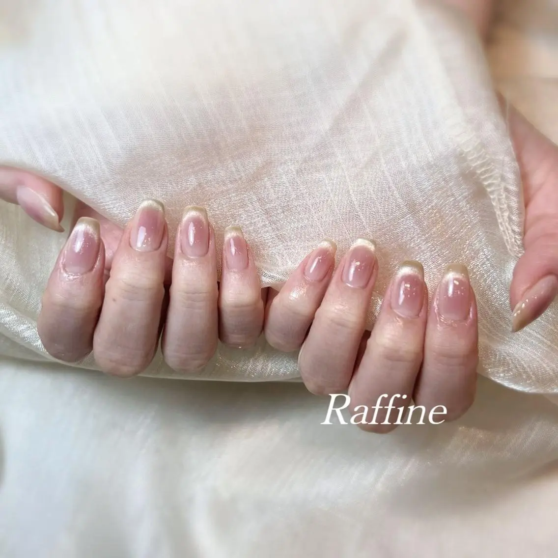 ネイル RAFFINE haru🦋🩵のネイルデザイン