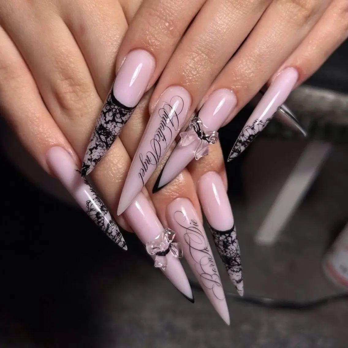 ネイル ハンドネイル Nova Nail Studioのネイルデザイン