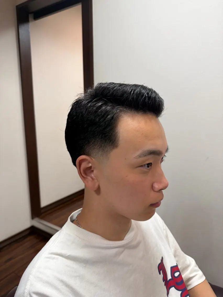 ショート メンズ 糸山 仁のヘアスタイル