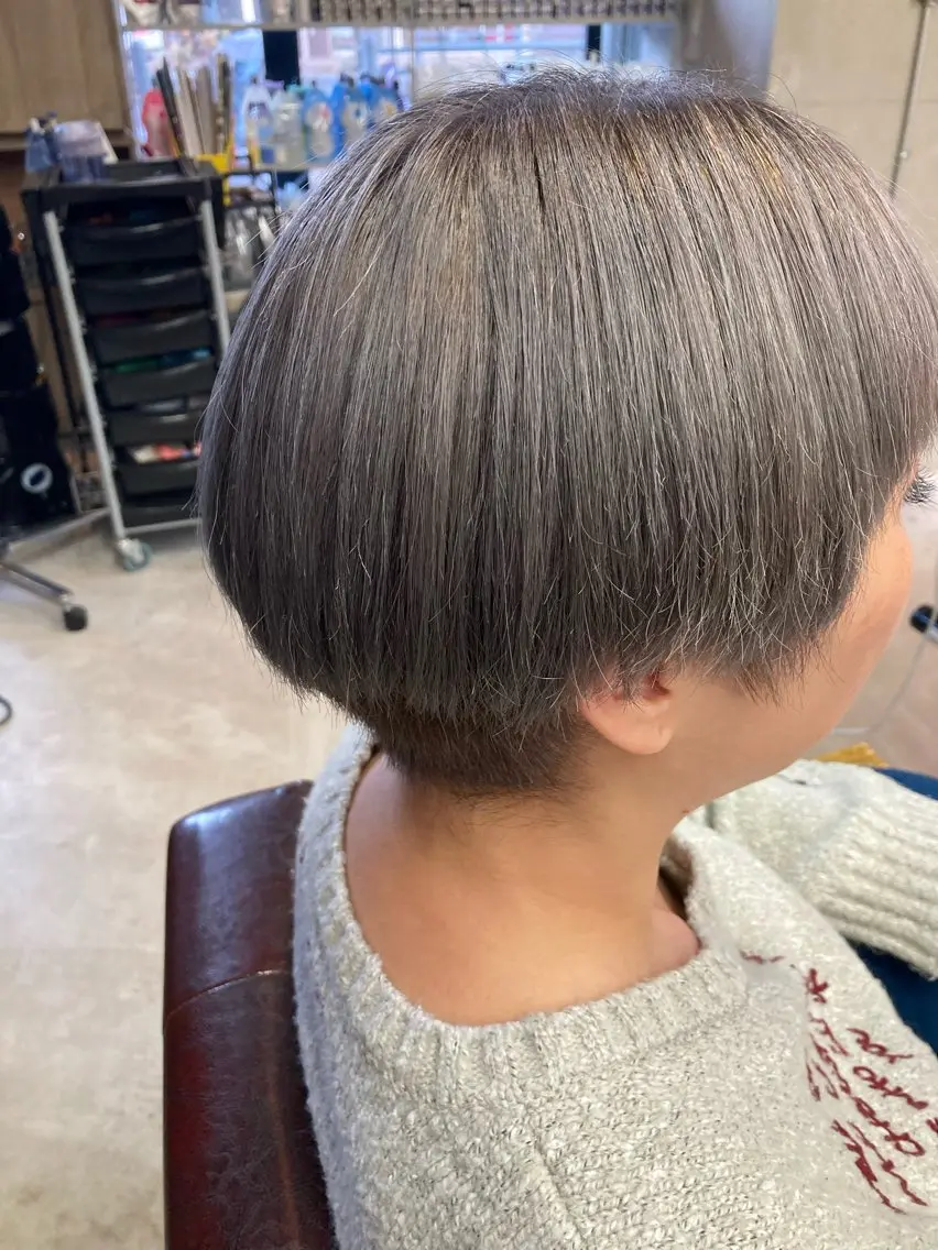 ショート ヘアカラー トリートメント ヘアセット 💫 シュン💫のヘアスタイル
