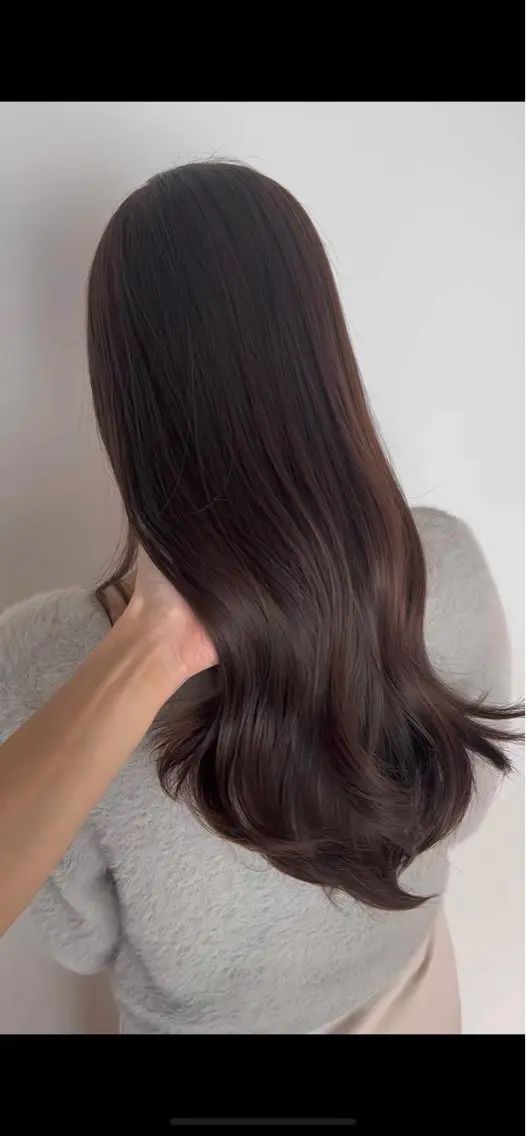ロング モリシタ チョウのヘアスタイル