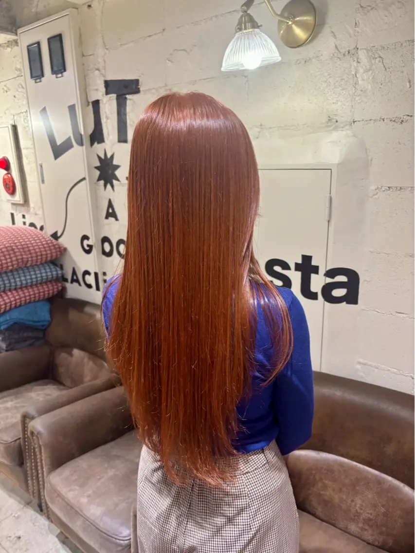 カラー 透明感カラー アンリのヘアスタイル