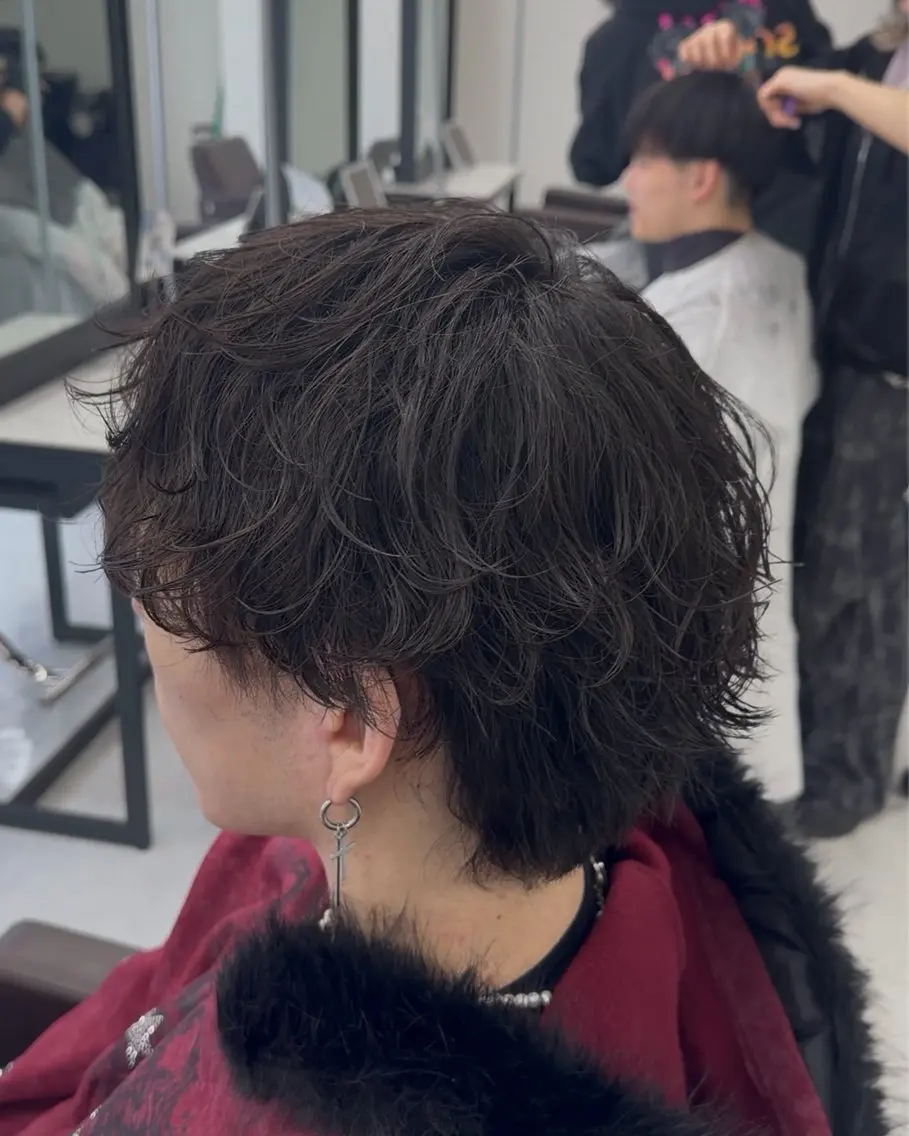 ミディアム パーマ メンズ カット パーマ メンズパーマ特化/ ウルフ/AOTOのヘアスタイル