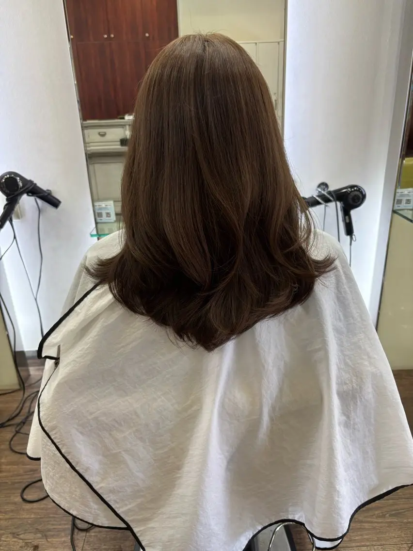 韓国人風カット✂️🇰🇷+艶カラーの写真