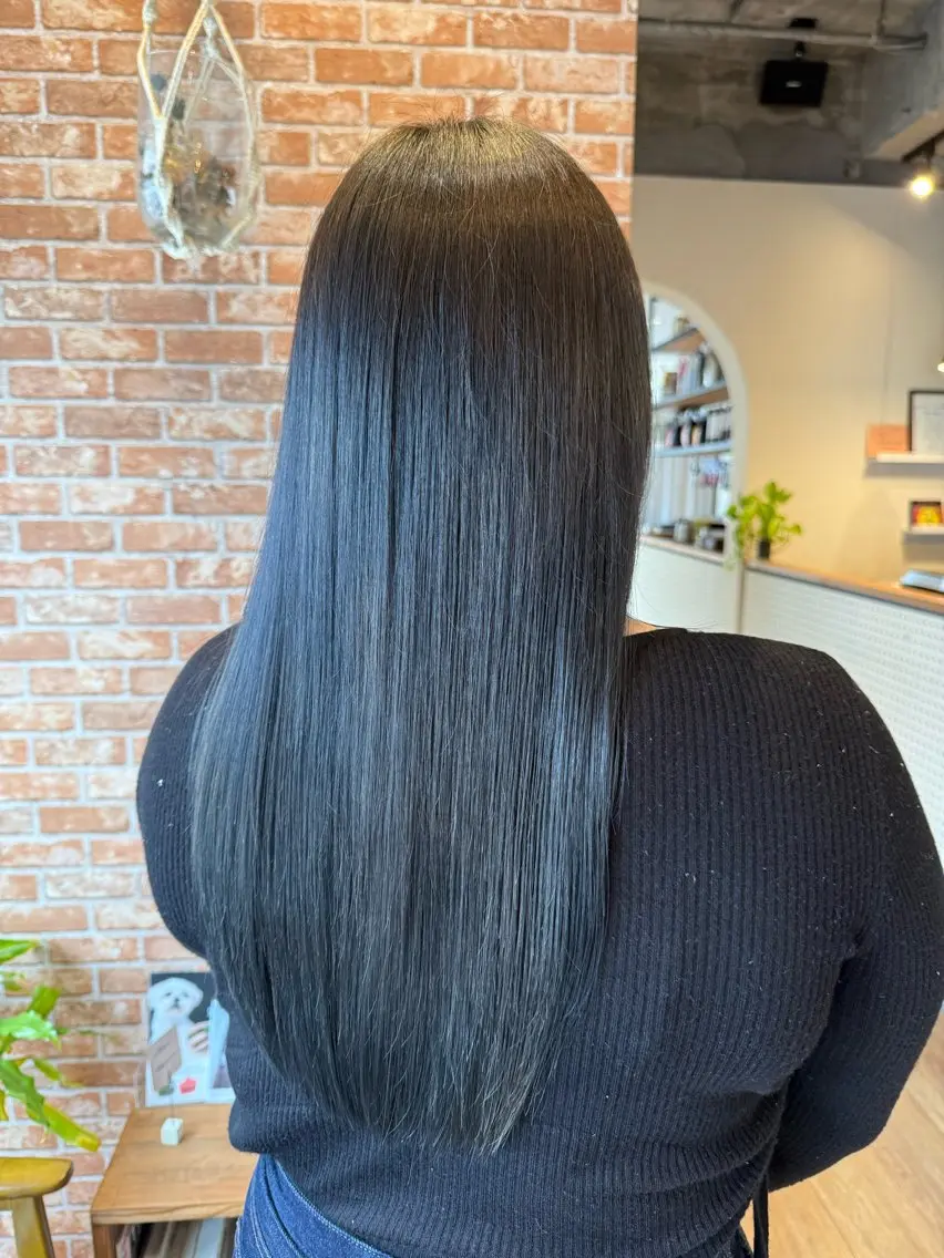 ロング カラー ダークグレー ダークグレージュ グレージュ 𝖱𝖾𝗇 ୨୧ 𝖫𝗎𝖺𝗇𝖺のヘアスタイル