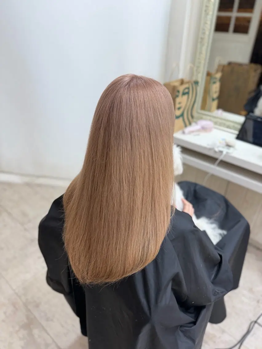 ロング ヘアカラー プルエク／ハイトーン kurumi🩶のヘアスタイル