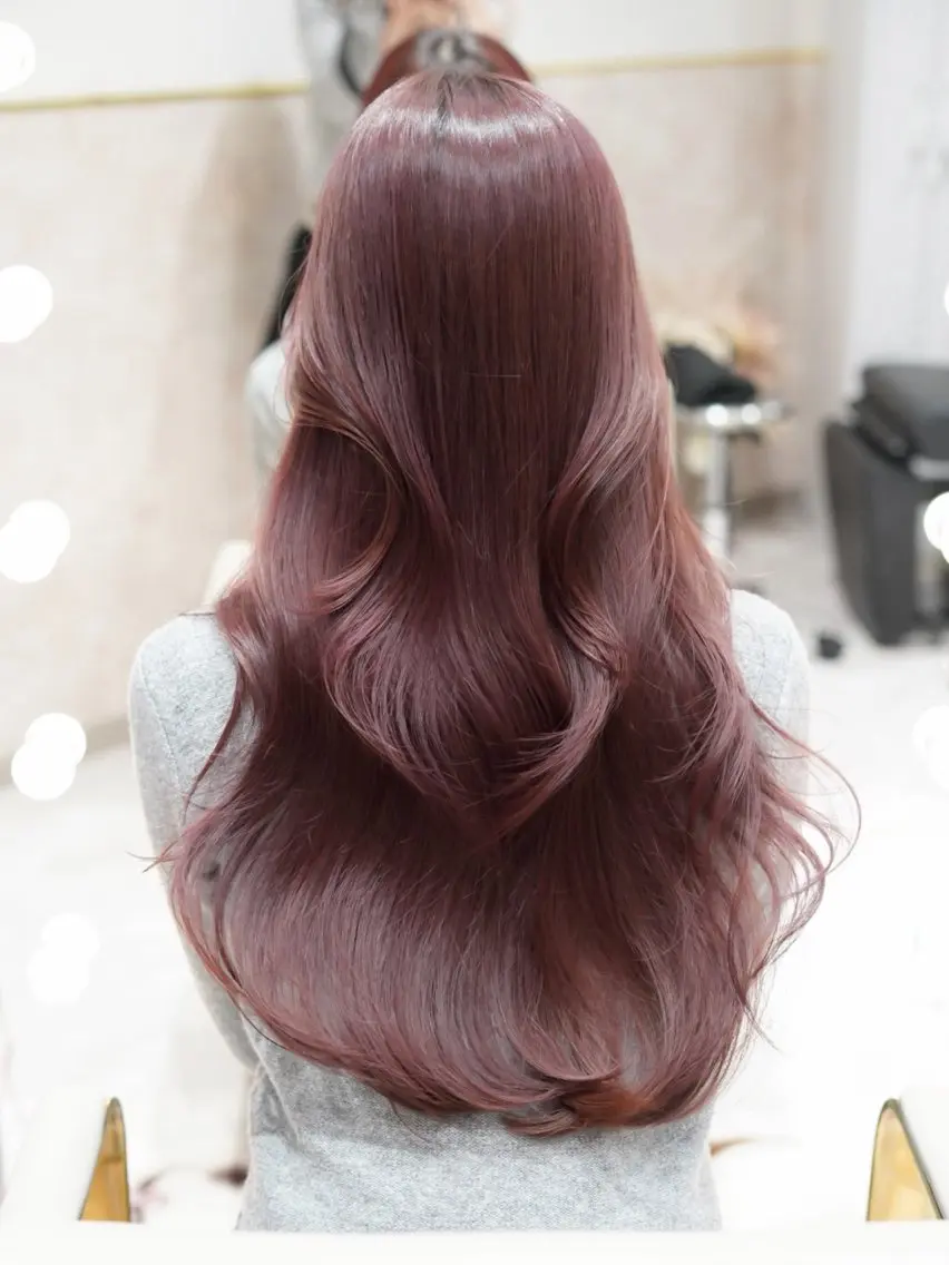 カラー ピンクカラー レッドカラー 艶ダブルカラー🩰ハ イトーン‎🤍香織のヘアスタイル