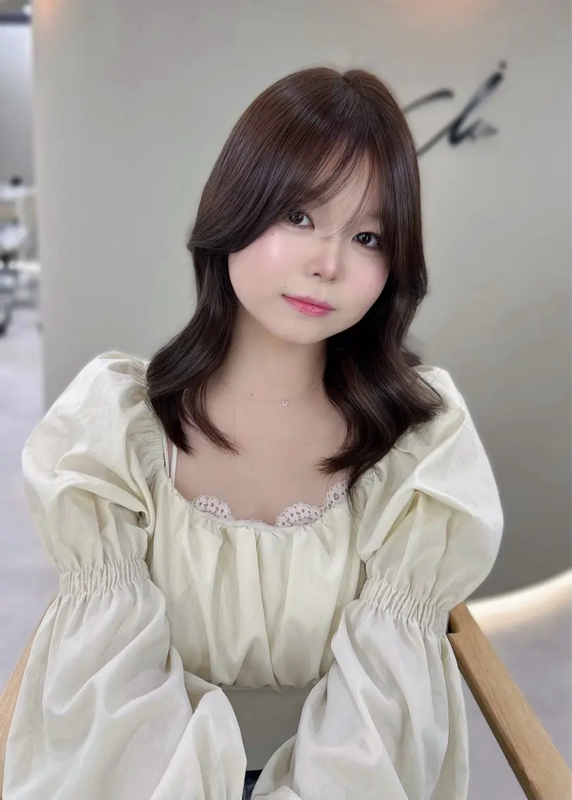 セミロング ヘアカラー 🎀髪質改善カラー /KAEDE🎀のヘアスタイル