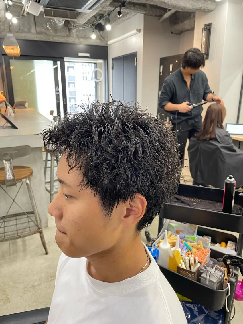 パーマ メンズ パーマ トリートメント ヘアセット 新宿/韓国ヘア/ 髪質改善ストレートのヘアスタイル