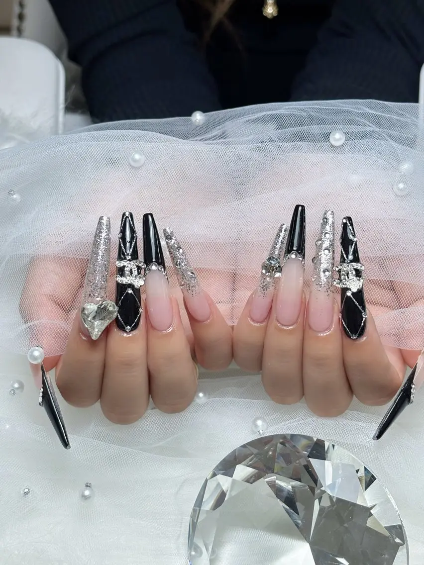 ネイル フレンチネイル ジェルネイル 韓国ネイル マグネットネイル ニュアンスネイル ハンドネイル Sully Nail Labのネイルデザイン