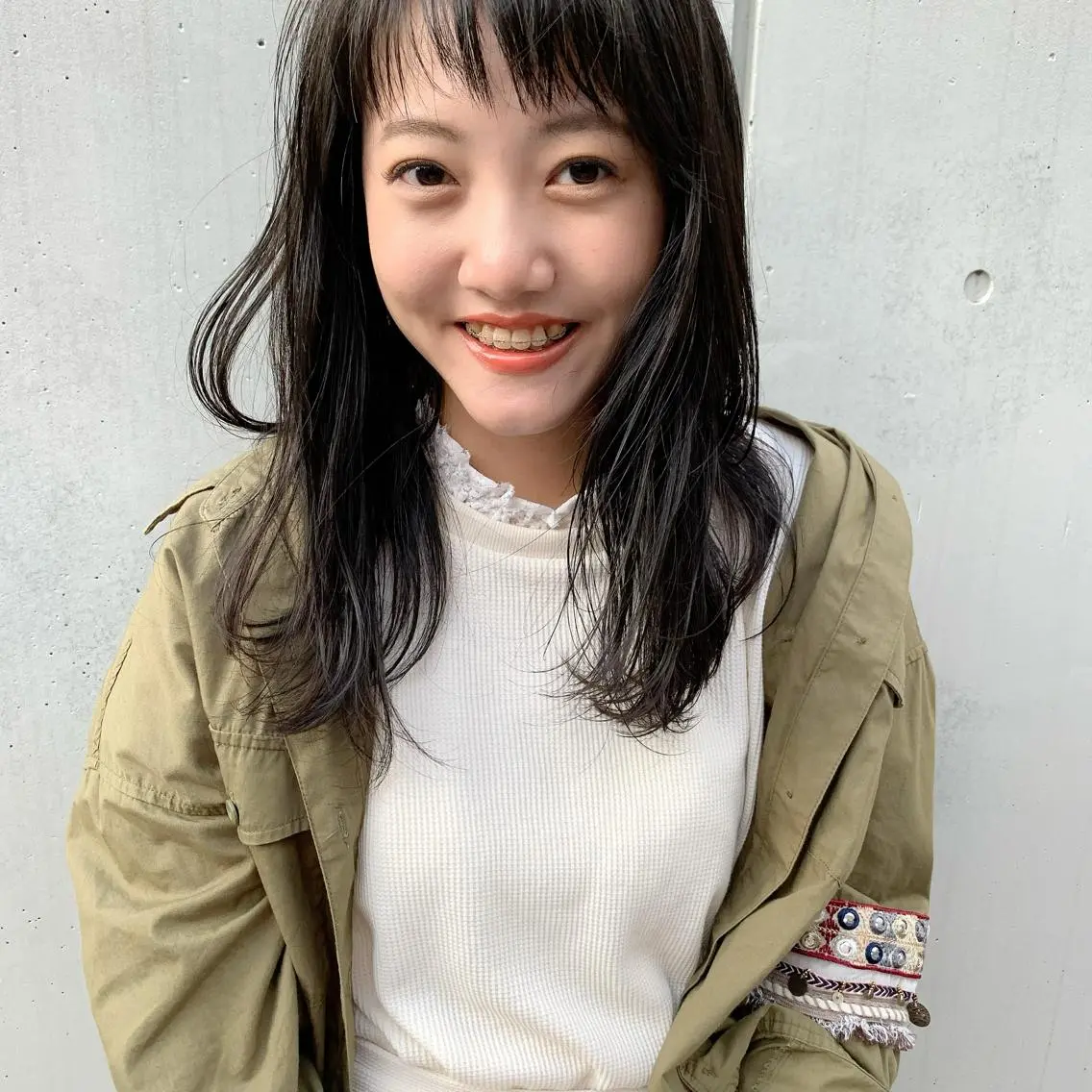 ロング カラー ロング オン眉 カット 榑松 恵里のヘアスタイル